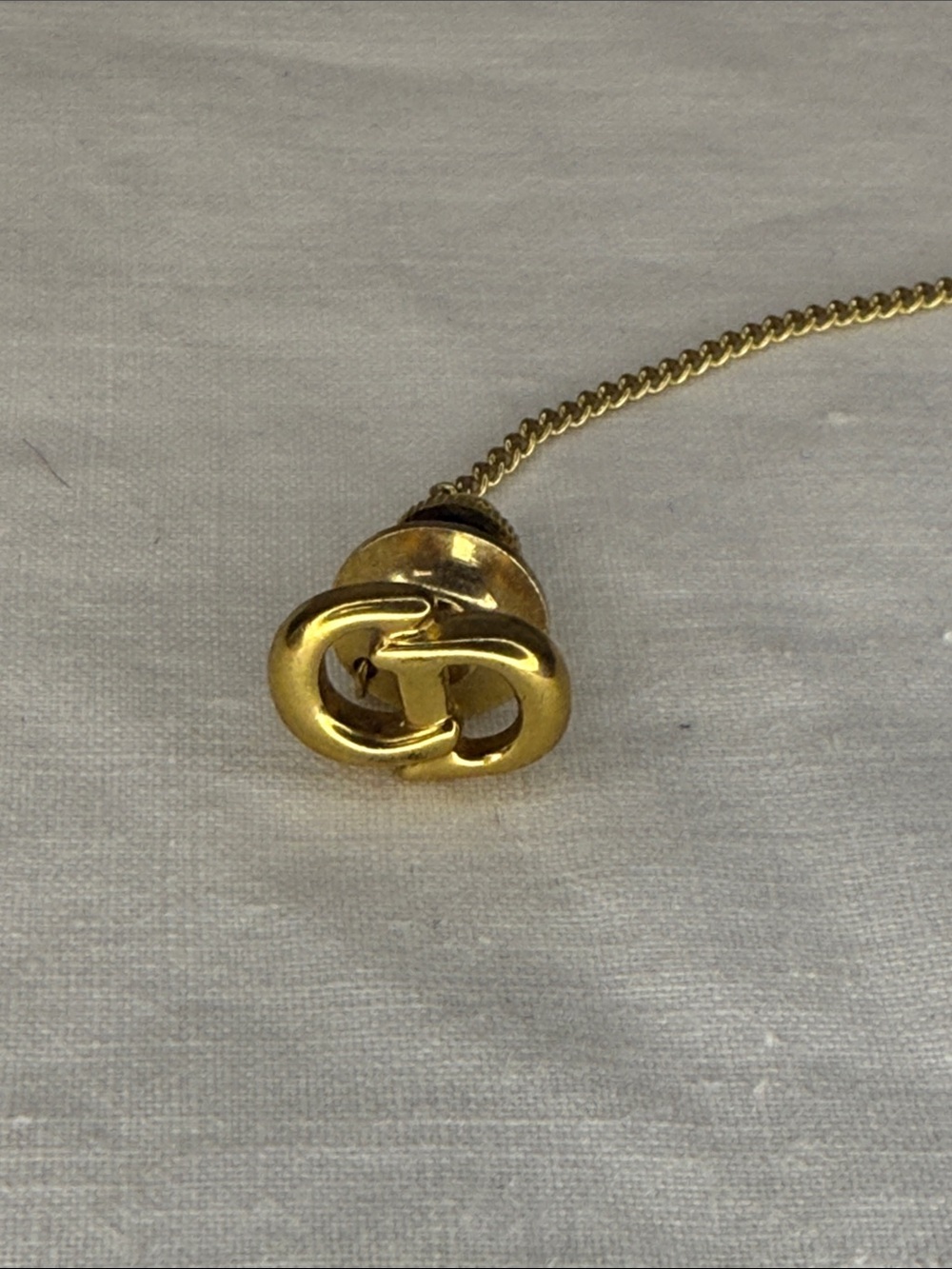 Christian Dior CD Logo Gold Tone Tie Tack Chain Tie Pin - Picture 2 of 4